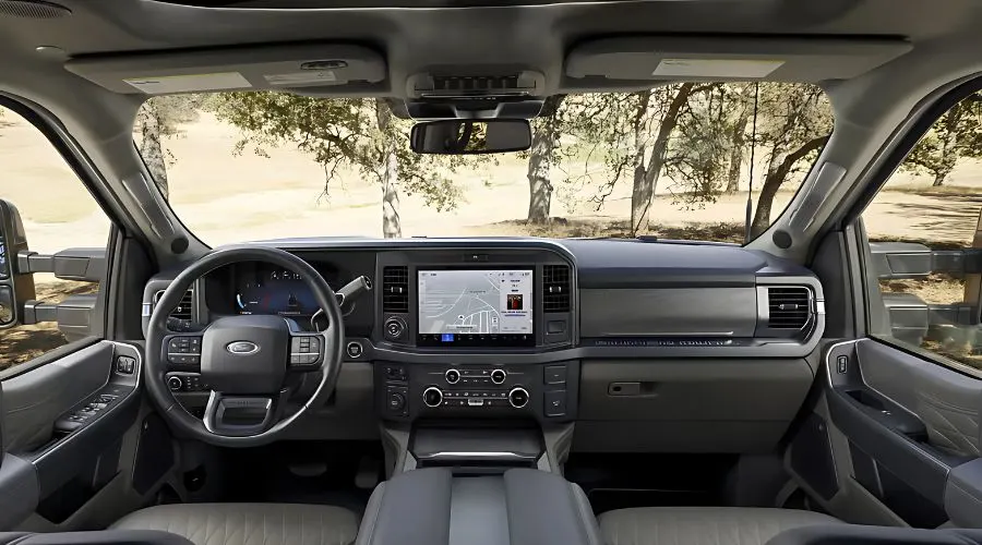2025 Ford F-Series Super Duty Platinum Plus