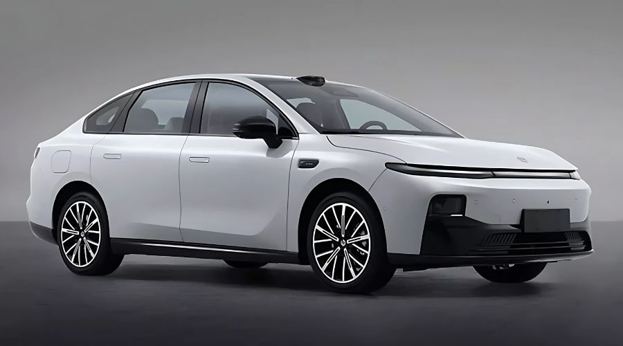 Stellantis Leapmotor B01 Sedan