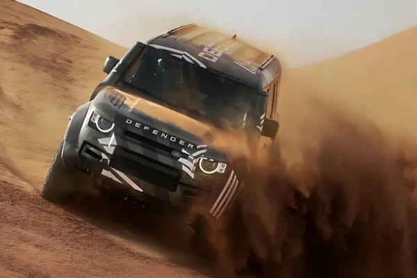 Defender Dakar D7X‑R