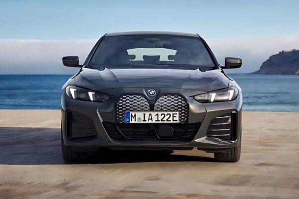 2026 BMW i4