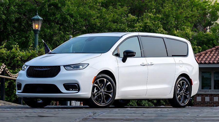 2026 Chrysler Pacifica 100th Anniversary Edition