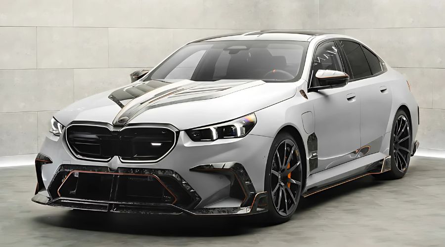 BMW M5 Gets Mansory Carbon Fiber Upgrade