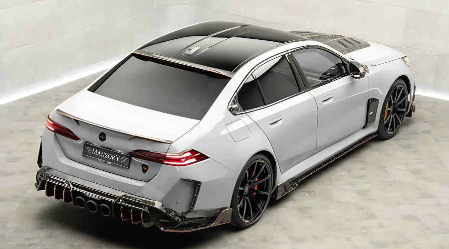 BMW M5 - Mansory Carbon Fiber Kit