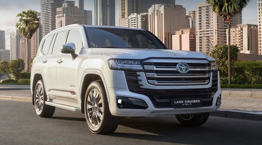 Toyota Land Cruiser 300 Hybrid: A Powerful Step Towards Electrification