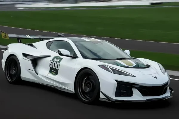 2025 Corvette ZR1_Indy 500 Pace Car